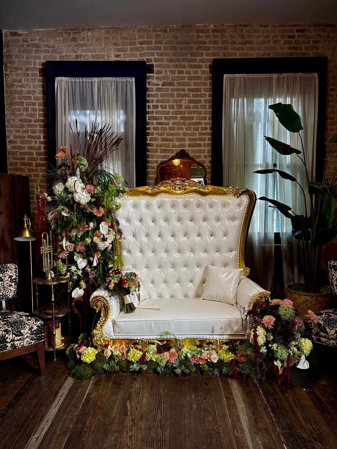 Wedding florals by Le Fleuriste